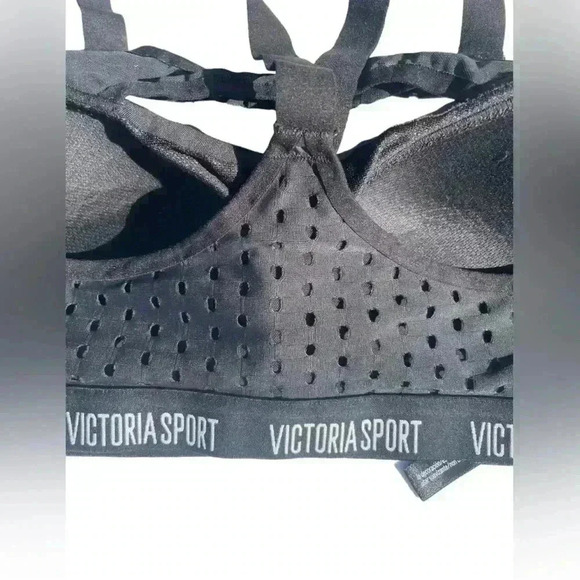 Victoria Secret Sport women’s padded black sports bra gently used size 32C - Picture 7 of 8